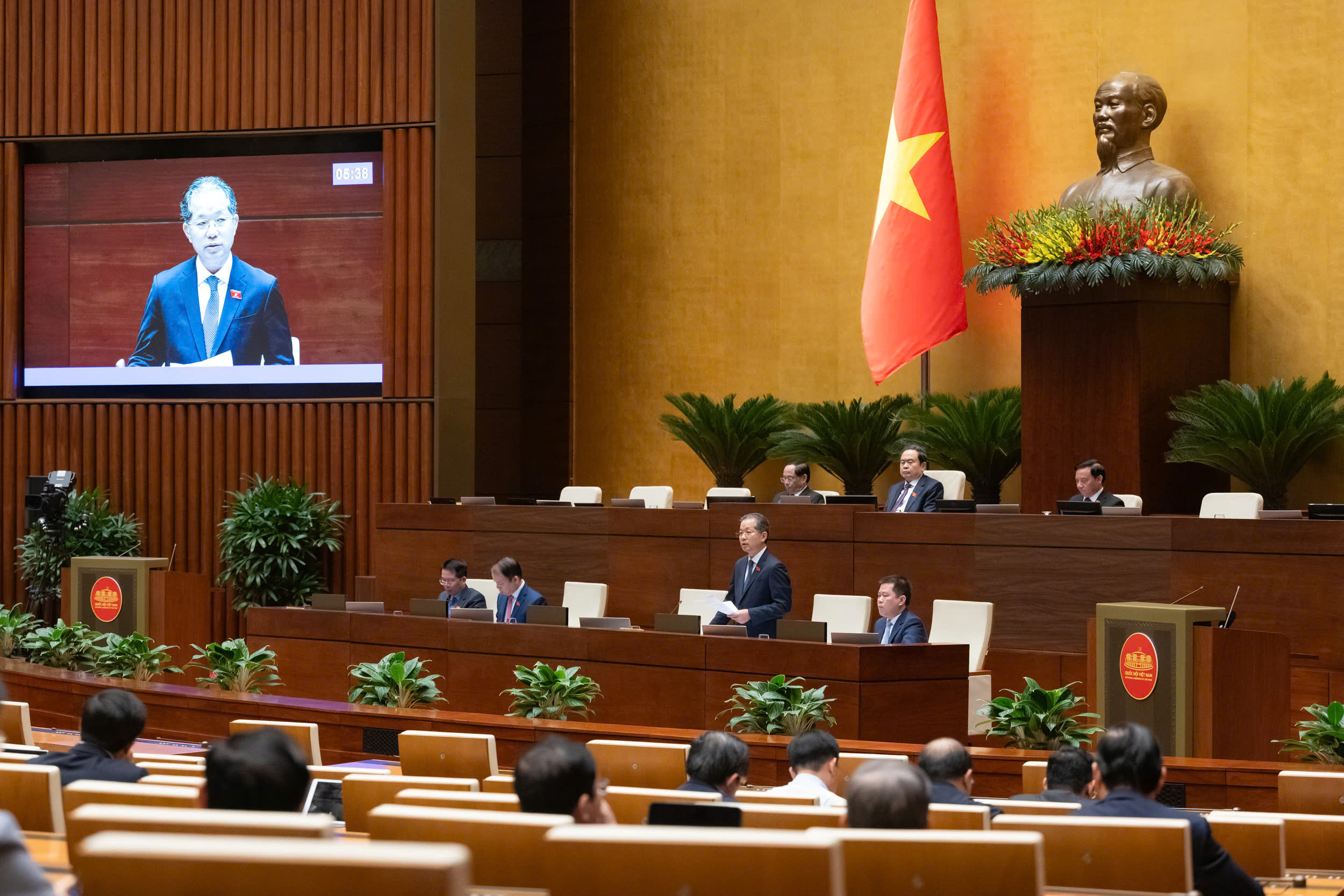 Quang cảnh phiên thảo luận. Ảnh: Quốc hội.