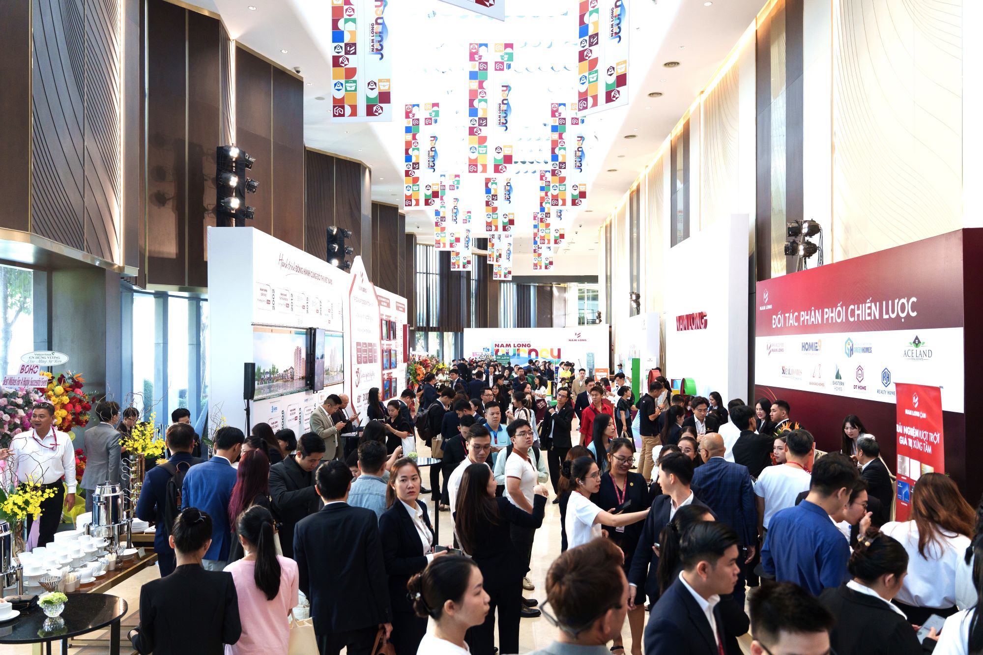 Sức nóng tại ngày 2 của chuỗi sự kiện Nam Long Journey 2025 khi hàng nghìn khách check-in ngay từ sáng sớm.