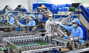 Sản xuất công nghiệp tăng 9,3%, chế biến, chế tạo tiếp tục giữ vai trò dẫn dắt