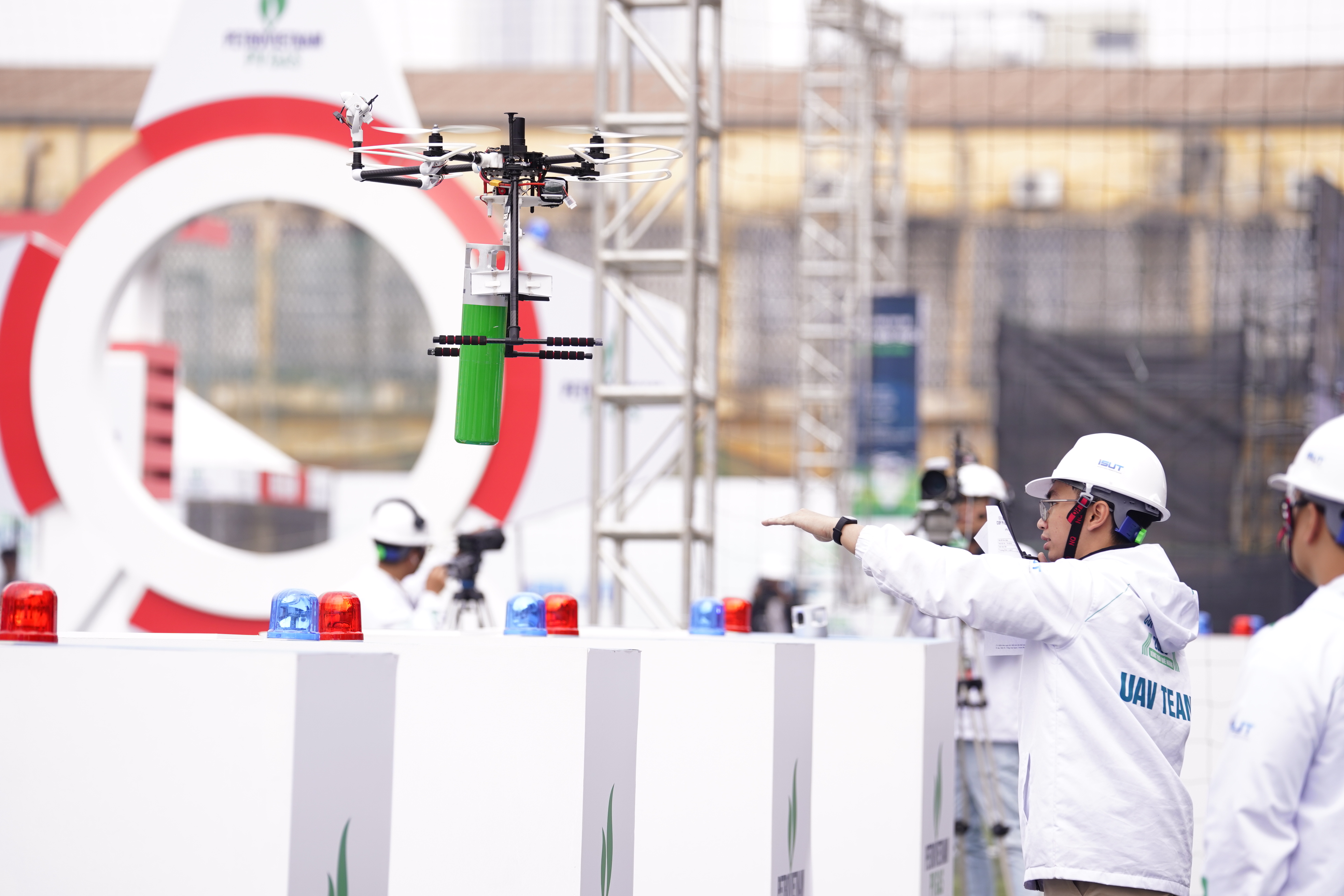 Cuộc thi toàn quốc về UAV đầu tiên đã tìm ra nhà vô địch