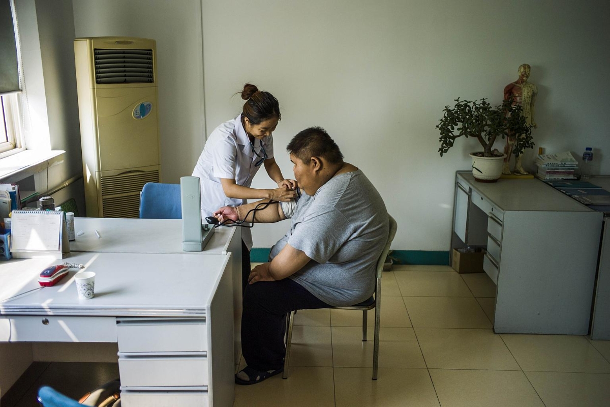 Các yếu tố nguy cơ tim mạch như tăng huyết áp, đái tháo đường, béo phì, hút thuốc lá... đang gia tăng nhanh.