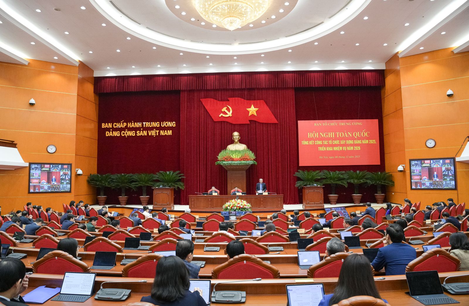 Quang cảnh Hội nghị toàn quốc tổng kết công tác tổ chức xây dựng Đảng năm 2025 và triển khai nhiệm vụ năm 2026. Ảnh: ĐCS