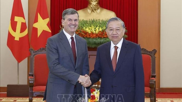 Tổng Bí thư Tô Lâm tiếp Giám đốc Học viện Tổng thống Liên bang Nga