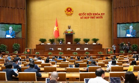 Quang cảnh Phiên họp