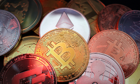 Nhiều công ty khốn đốn vì mua bitcoin