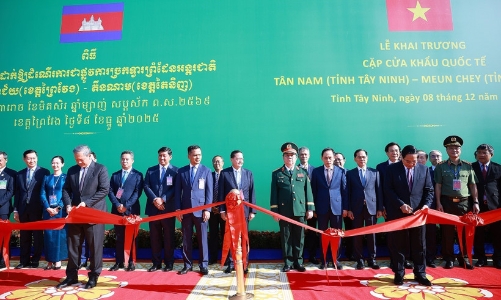 One more border gate pair between Vietnam and Cambodia inaugurated