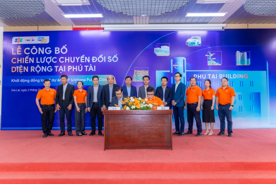 Lễ công bố chiến lược chuyển đổi số toàn diện và khởi động dự án triển khai SAP S/4HANA Public Cloud tại 07 đơn vị thành viên chủ lực trong lĩnh vực đá và gỗ.