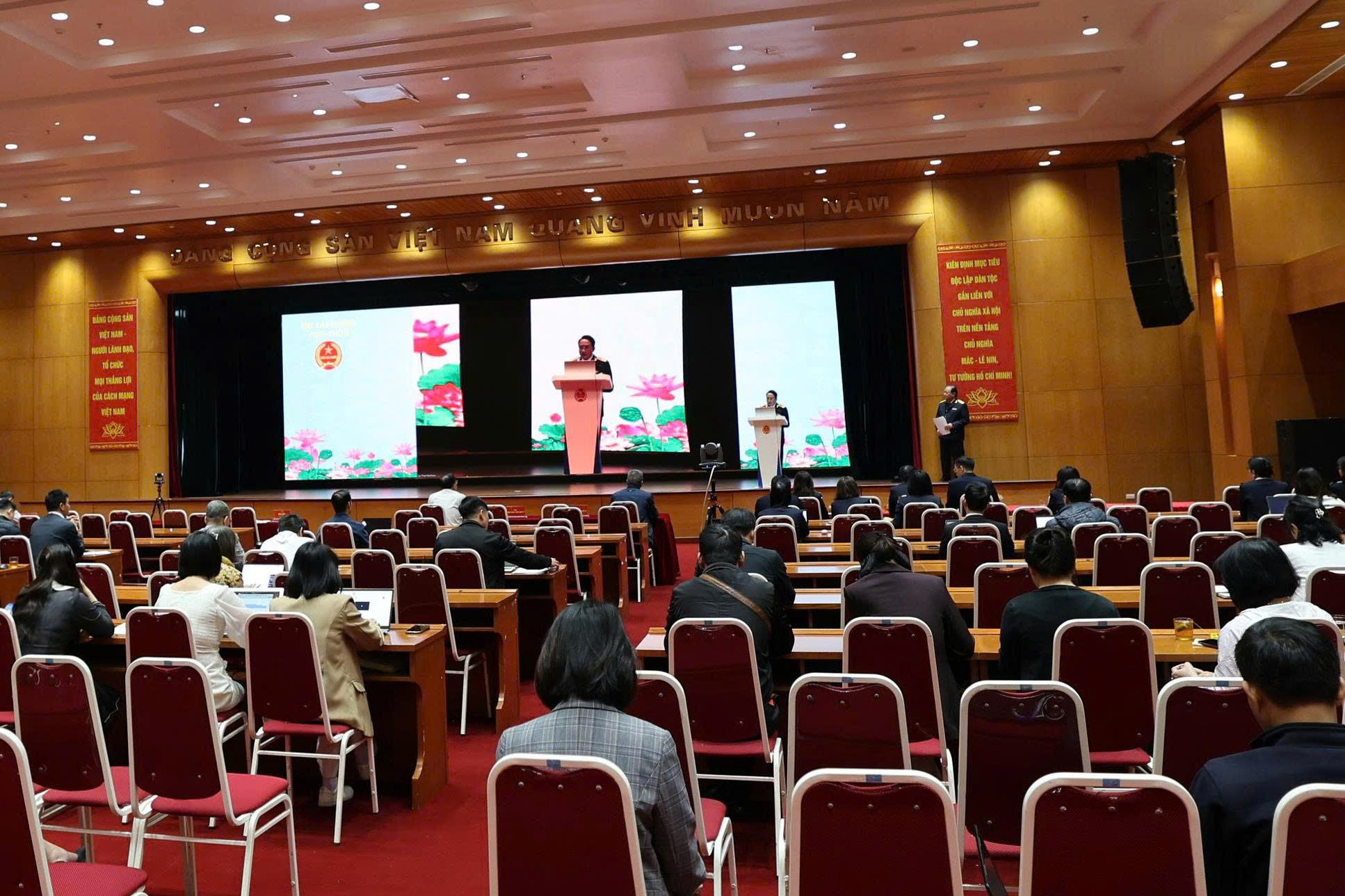 Nộp thuế trực tuyến đạt hơn 17 triệu giao dịch, thu ngân sách trên 26.500 tỷ đồng