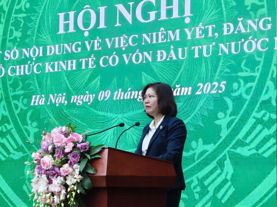 Bà Vũ Thị Chân Phương, Chủ tịch Ủy ban Chứng khoán Nhà nước (UBCKNN) phát biểu tại Hội thảo.