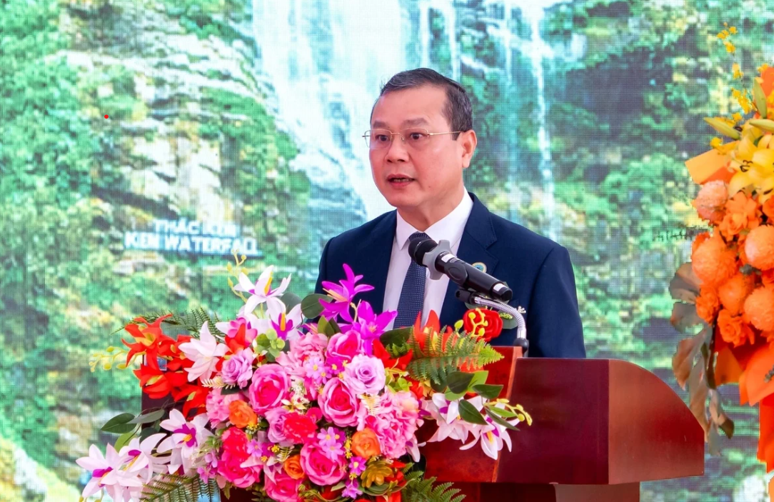 Ông Lê Anh Tuấn: 