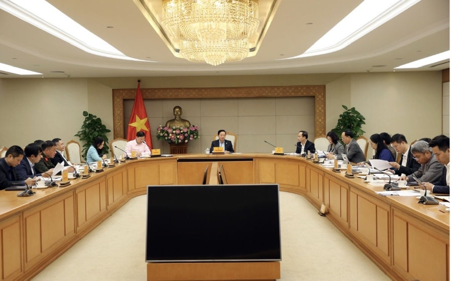 Phó Thủ tướng Trần Hồng Hà chủ trì cuộc họp về cơ chế đặc thù trong nhà ở xã hội. Ảnh: VGP