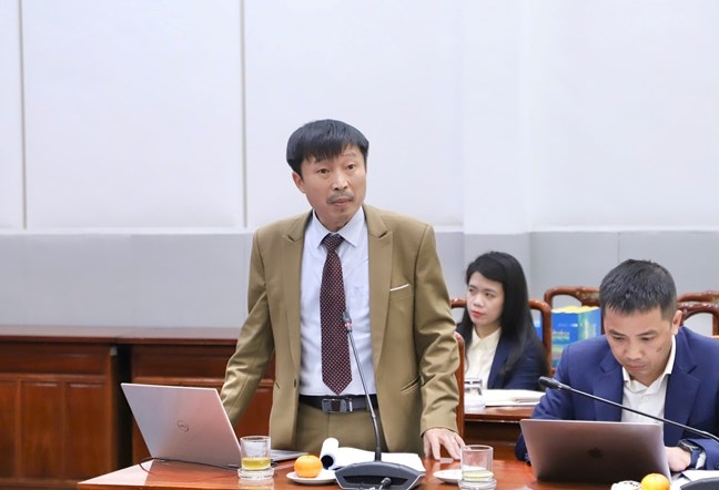 PGS.TS Ngô Thanh Hoàng, Trưởng Ban Quản lý Khoa học, Học viện Tài chính phát biểu. Ảnh: Mặt trận.