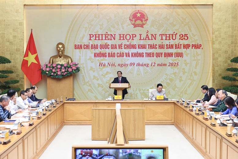 Thủ tướng Phạm Minh Chính chủ trì Phiên họp lần thứ 25 của Ban Chỉ đạo Quốc gia về chống khai thác hải sản bất hợp pháp, không báo cáo và không theo quy định (IUU) - Ảnh: VGP