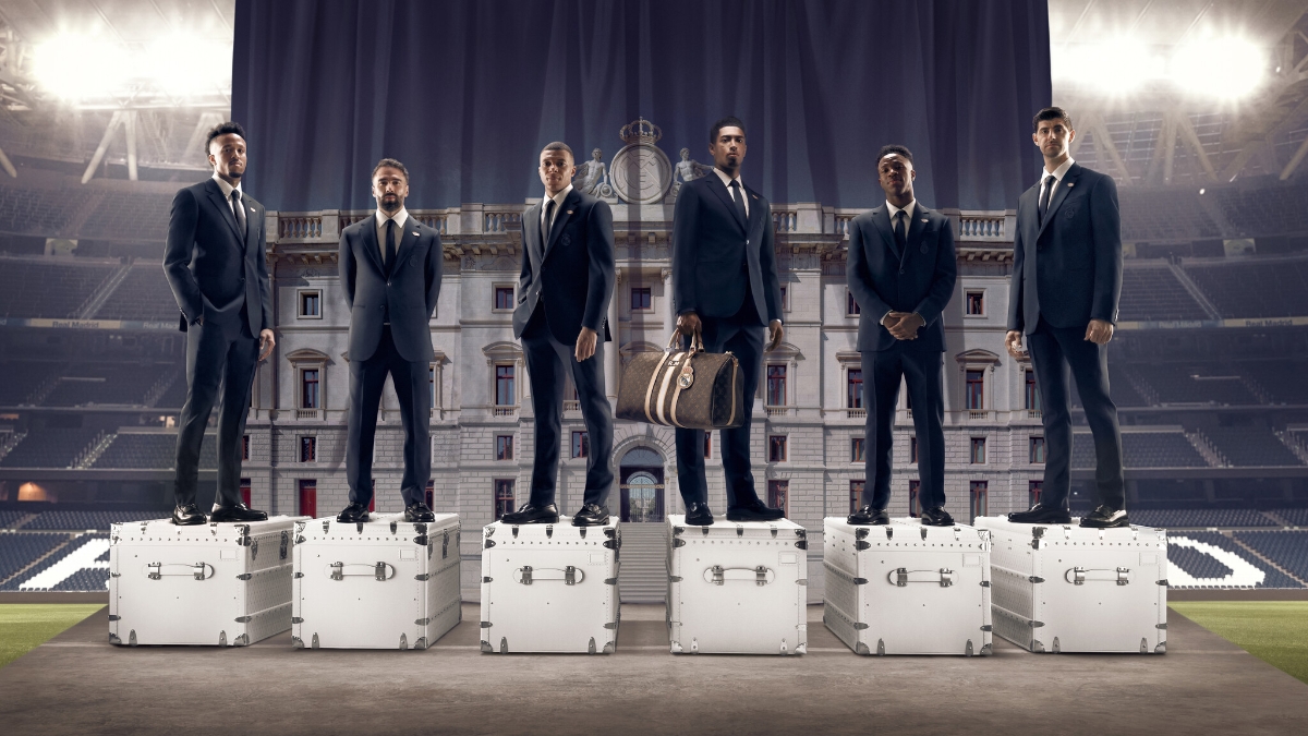 Louis Vuitton cũng trở thành nhà tài trợ trang phục ngoài sân chính thức của cả đội bóng đá và bóng rổ Real Madrid.