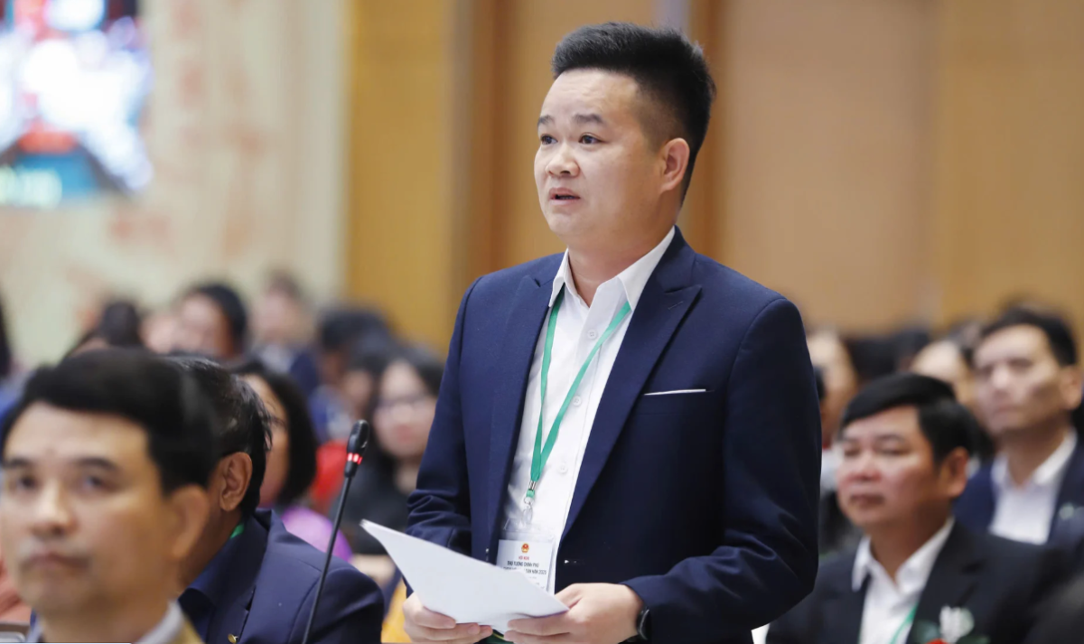 Ông Nguyễn Văn Minh:&nbsp;mô hình chăn nuôi cao tầng mang lại nhiều lợi ích vượt trội.