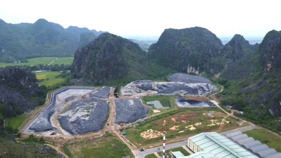 Bãi rác Đông Nam, phường Đông Quang