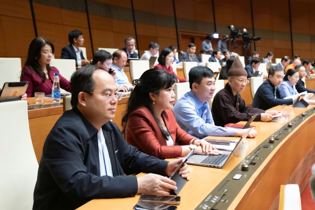 Quốc hội thống nhất thông qua Luật Giáo dục&nbsp;đại học ( sửa đổi). Ảnh: Quochoi.vn.