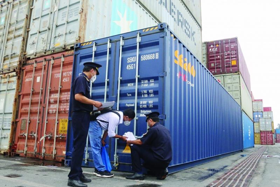 Tình trạng buôn lậu và gian lận tăng hơn 30% so với tháng trước