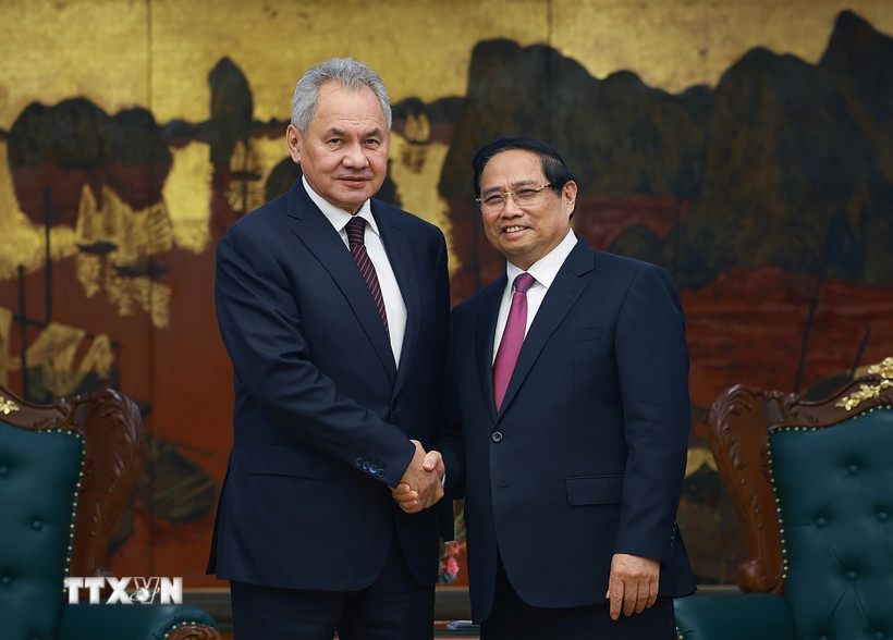 Thủ tướng Phạm Minh Chính tiếp Đại tướng Sergei Shoigu, Thư ký Hội đồng An ninh Liên bang Nga. Ảnh: TTXVN.