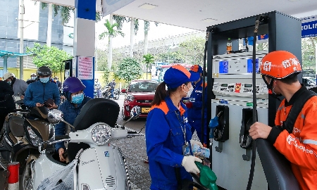 Giá các mặt hàng xăng được điều chỉnh giảm từ chiều 20/2/2026.
