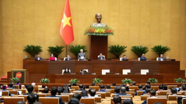 Tiếp tục rà soát, đánh giá toàn diện hệ thống pháp luật, nghiên cứu những vấn đề mới phát sinh