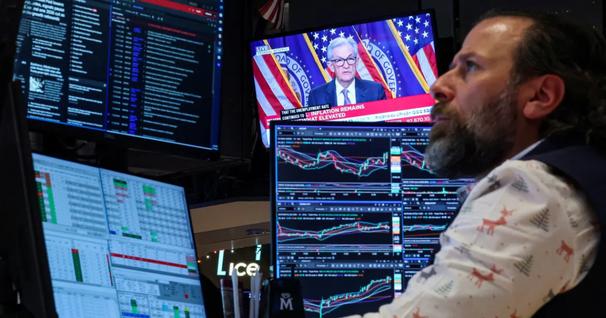 Chứng khoán Mỹ xanh rực sau cuộc họp Fed, giá dầu tăng vì tin Venezuela