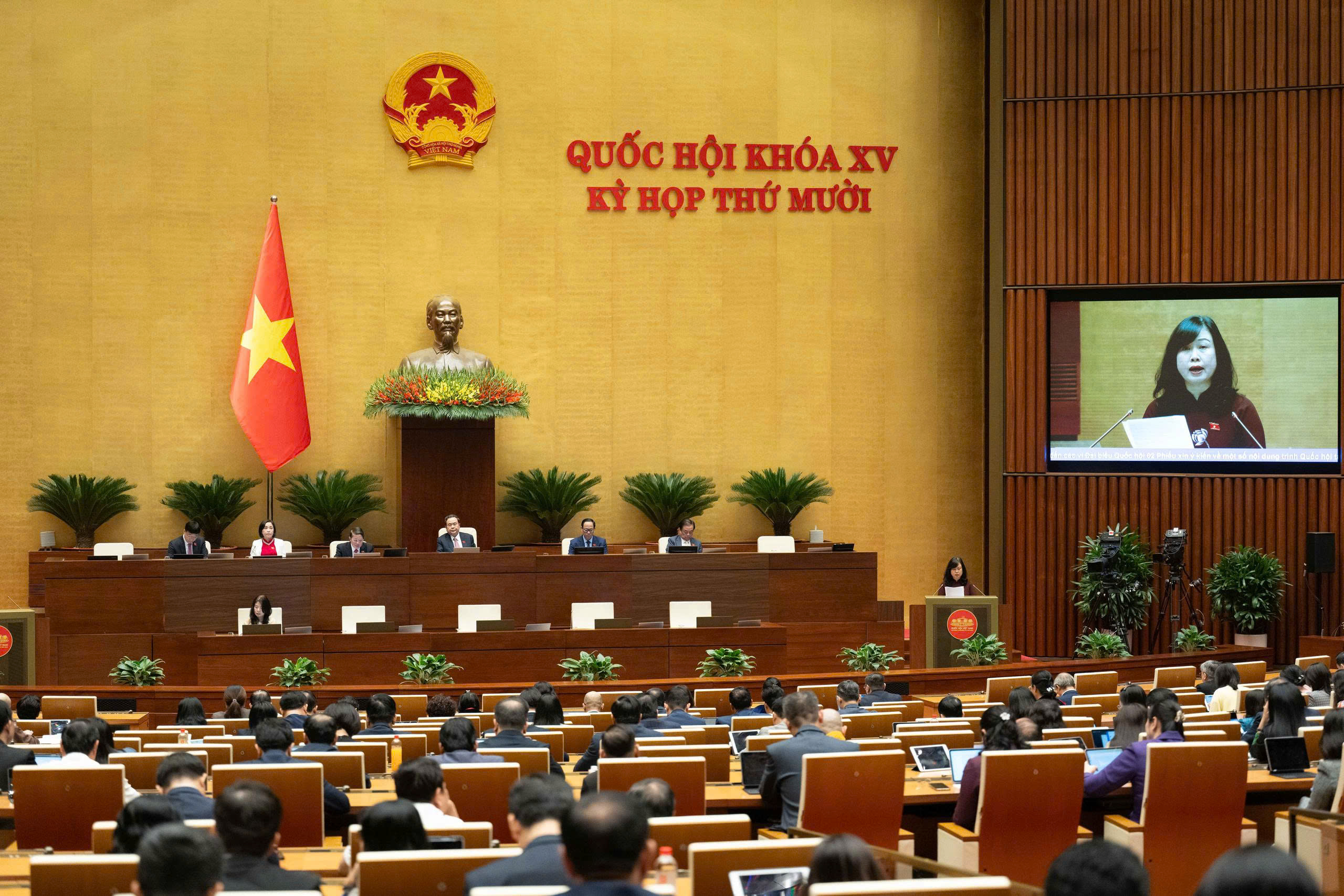 Toàn cảnh phiên họp. Ảnh: Quochoi.vn.