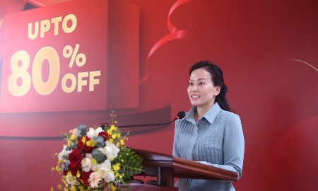 Bà Đỗ Thị Quỳnh Trâm, Phó Giám đốc Sở Công Thương Đà Nẵng, phát biểu khai mạc. Ảnh Ngô Anh Văn