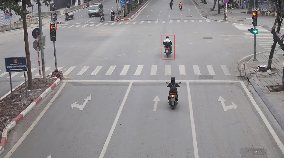 <i>Hình ảnh ghi nhận từ camera AI tại nút giao phố Hoàng Quán Chi - Phạm Văn Bạch. Ảnh chụp màn hình.</i>