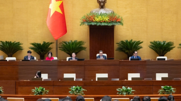 Quốc hội thông qua Nghị quyết về việc giám sát chuyên đề và chất vấn