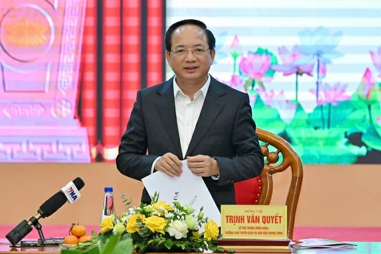 Trưởng ban Tuyên giáo và Dân vận Trung ương Trịnh Văn Quyết nêu rõ công tác thông tin, tuyên truyền cần làm nổi bật tầm vóc chính trị, lịch sử và chiến lược của Đại hội XIV của Đảng. (Ảnh: Thủy Nguyên)