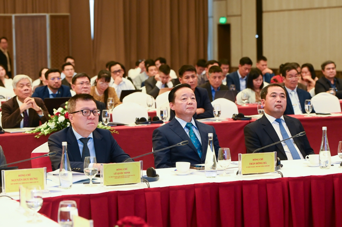 Các đại biểu tham dự Diễn đàn.