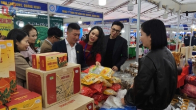 17th Vietnam-China International Trade and Tourism Fair opens