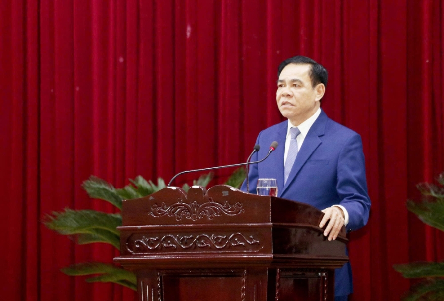 Chủ tịch UBND tỉnh Nghệ An Võ Trọng Hải phát biểu tại kỳ họp