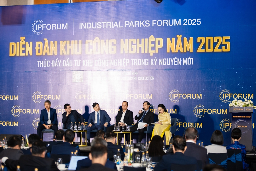 Diễn đàn Khu Công nghiệp 2025 bàn giải pháp thúc đẩy thu hút FDI trong bối cảnh mới.