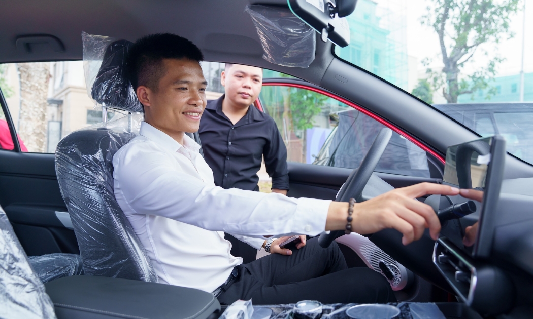 Xe điện chạy dịch vụ “lập đỉnh” doanh số, thúc đẩy chuyển đổi sâu sắc thị trường ô tô Việt