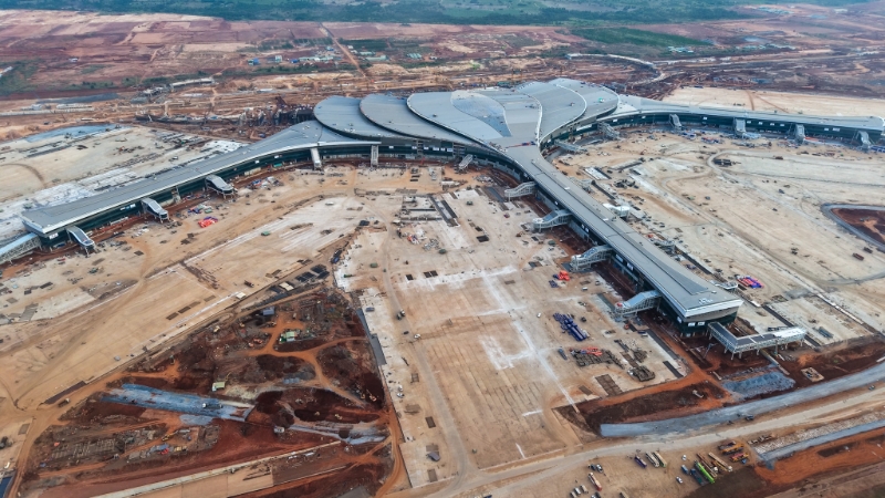 Prime Minister urges to complete key transportation projects by 2025