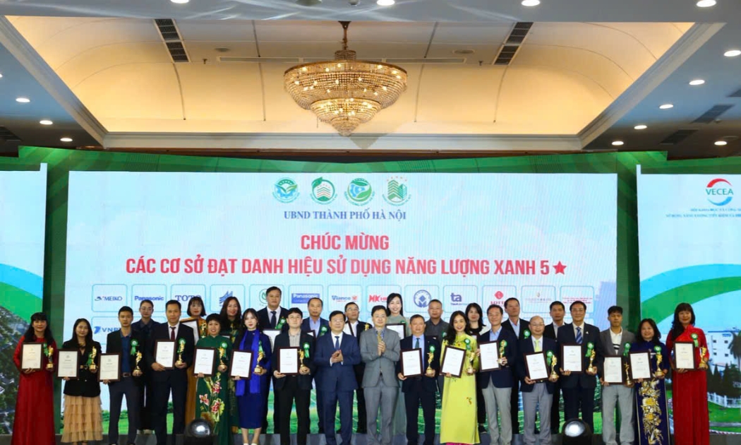 Hà Nội: Sở Công thương vinh danh 87 cơ sở, công trình sử dụng năng lượng xanh