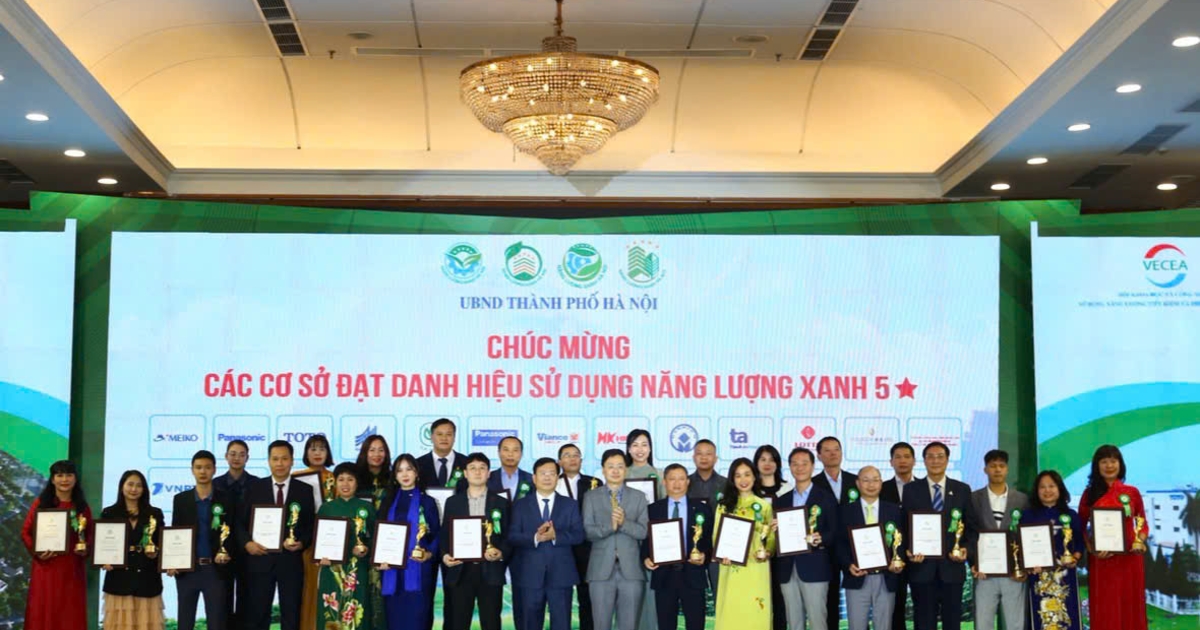 Hà Nội: Sở Công thương vinh danh 87 cơ sở, công trình sử dụng năng lượng xanh