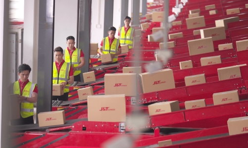 J&T Express nâng cấp vận hành đáp ứng nhu cầu mua sắm cuối năm