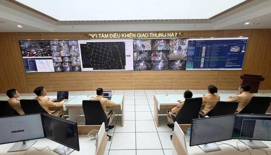 Trung tâm điều khiển giao thông thông minh với hệ thống gồm 1.837 mắt camera AI tại 195 nút giao thông trọng điểm sẽ được đưa vào sử dụng.