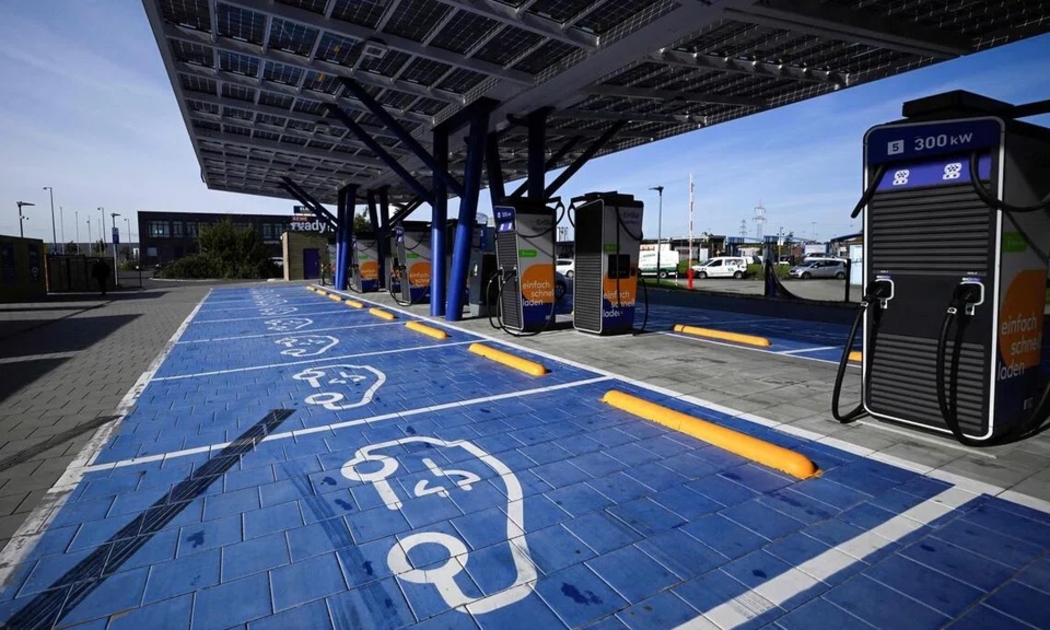 Châu Âu tìm cách “câu giờ” cho ngành công nghiệp ô tô đang mắc kẹt