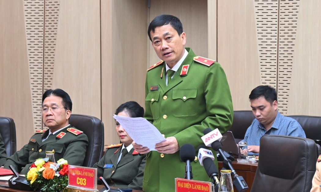 Thiếu tướng Nguyễn Mạnh Hùng, Phó Cục trưởng Cục Cảnh sát điều tra tội phạm về tham nhũng, kinh tế, buôn lậu, Bộ Công an, cung cấp thông tin về vụ việc Mailisa. Ảnh: Cổng thông tin điện tử Bộ Công an.