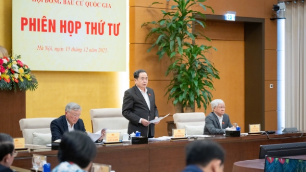 Chủ tịch Quốc hội chủ trì phiên họp thứ tư Hội đồng Bầu cử quốc gia