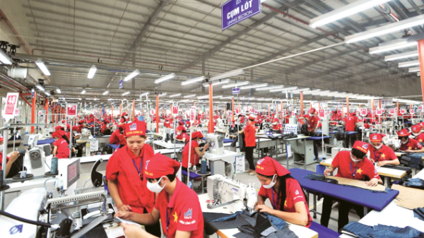 Kinh tế 11 tháng năm 2025: Phục hồi kiên cường trong thử thách