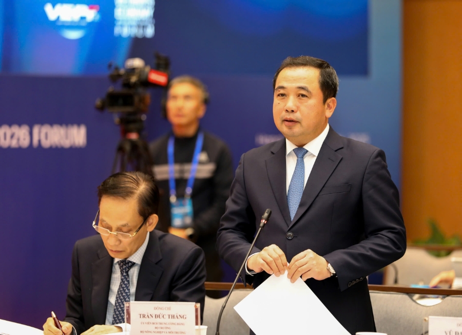 Bộ trưởng Bộ Nông nghiệp và Môi trường Trần Đức Thắng phát biểu tại Diễn đàn. Ảnh: Tri Phong.