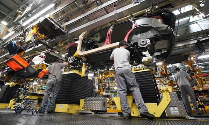 <i>Merz và Weber trước đó cũng đã tổ chức một cuộc họp báo. 