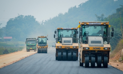 Thủ tướng chỉ đạo khẩn trương chuẩn bị lễ khởi công, khánh thành các dự án chào mừng Đại hội XIV