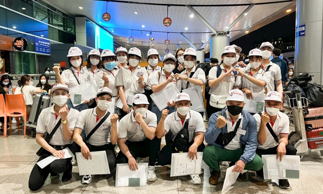 Đề xuất tăng lương cơ bản cho lao động Việt Nam làm việc ở châu Âu, châu Mỹ 