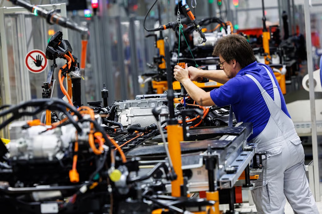 Tranh cãi xoay quanh số phận của ngành công nghiệp ô tô châu Âu